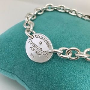 Return to Tiffany Oval Tag Charm Bracelet
